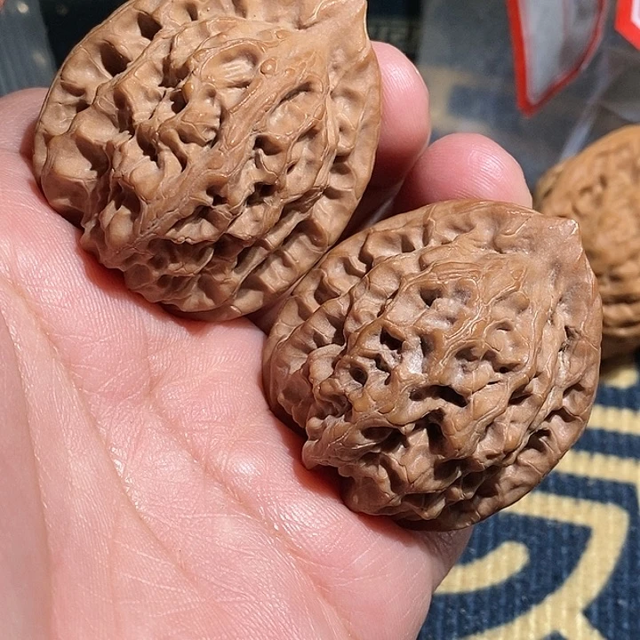 【闪购商品】文玩核桃吊坠做****己佛肚