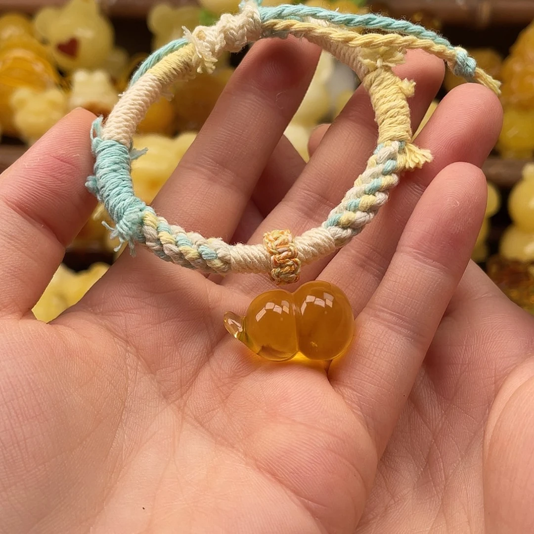 晶***缘琥珀未镶嵌珠宝奇石