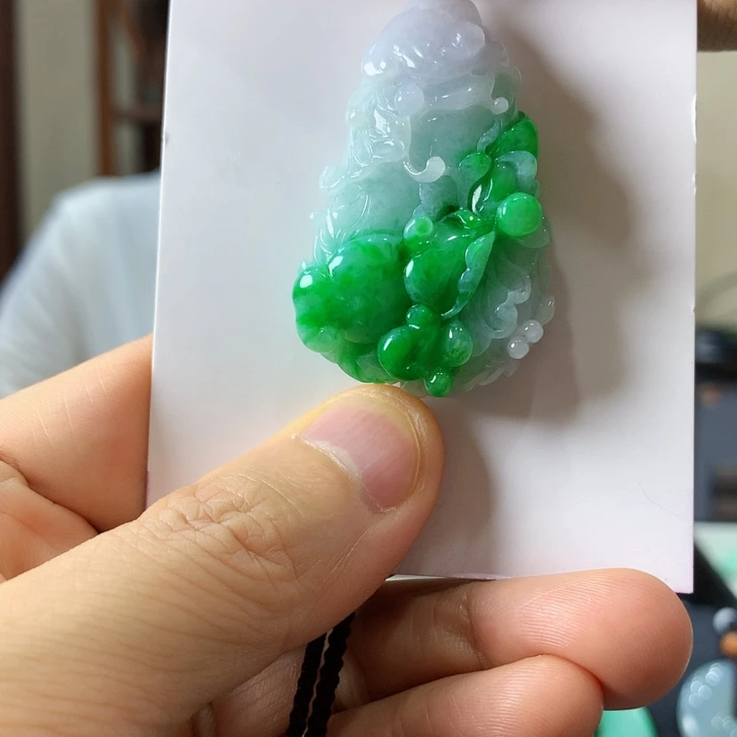 【闪购商品】吊坠(不含链)18K金镶嵌翡翠
