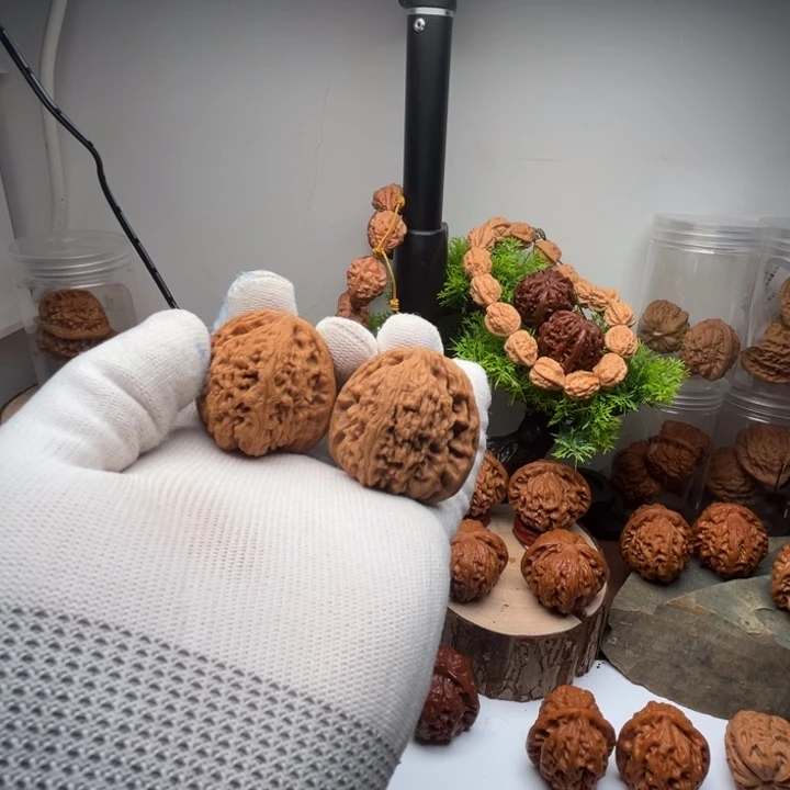 核桃南疆石40文玩核桃