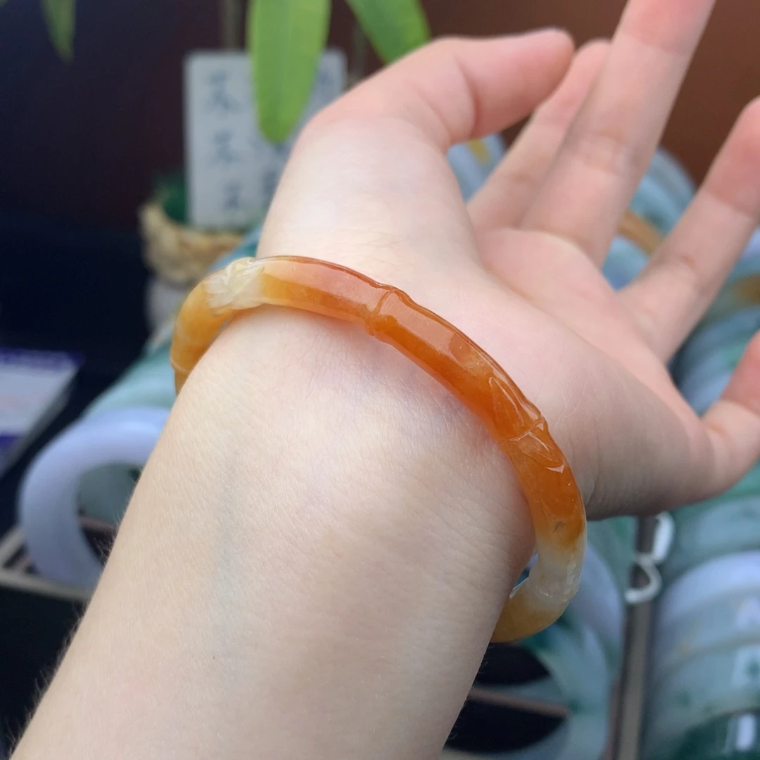 未镶嵌手镯翡翠手镯成品