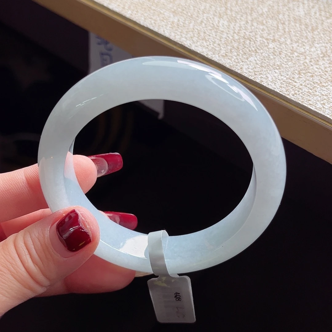 翡翠手镯未镶嵌手镯