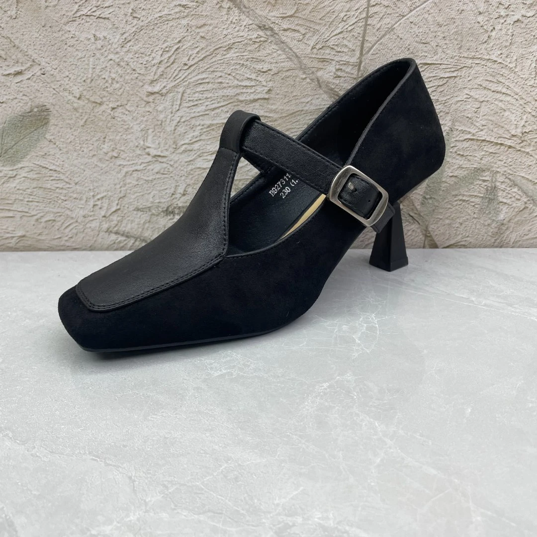 单鞋女 (羊皮)18950（孤品）f区37码