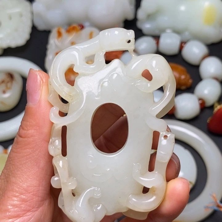 和田玉未镶嵌挂件