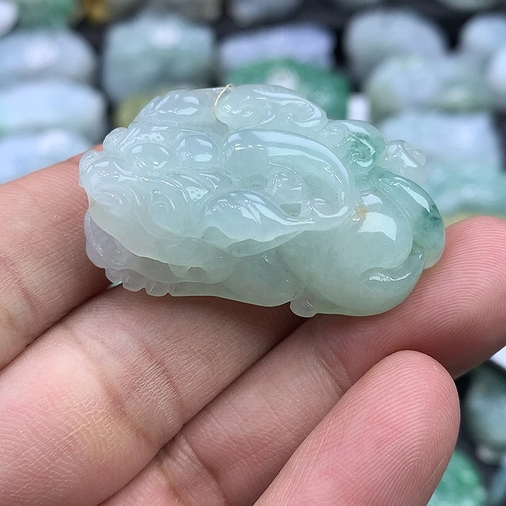 翡翠未镶嵌颈饰天然缅甸翡翠貔貅吊坠