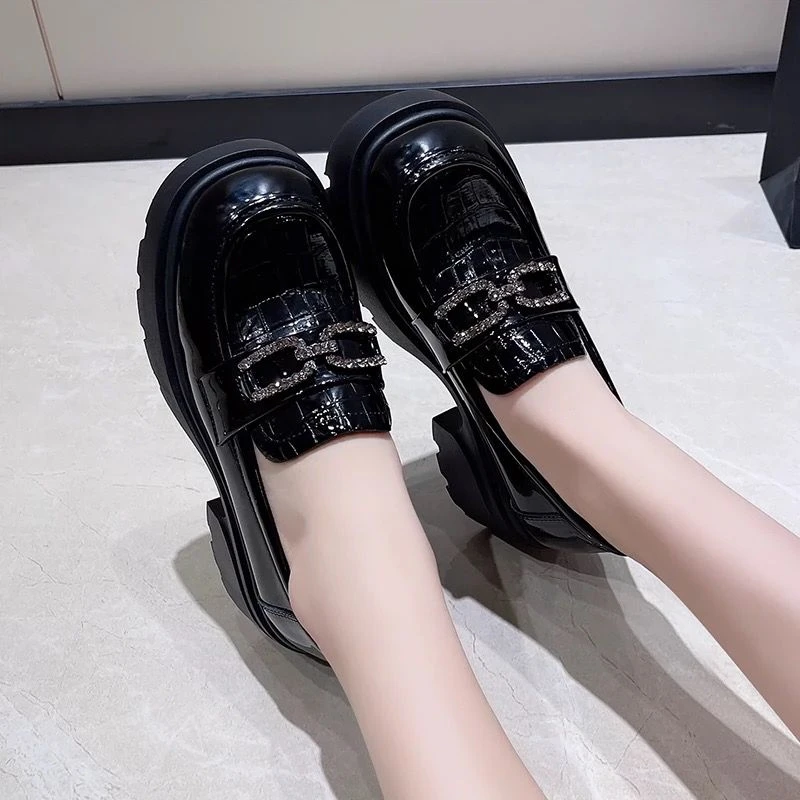 真软皮英伦风圆头小皮鞋女百搭2025春季新款厚底水钻乐福鞋