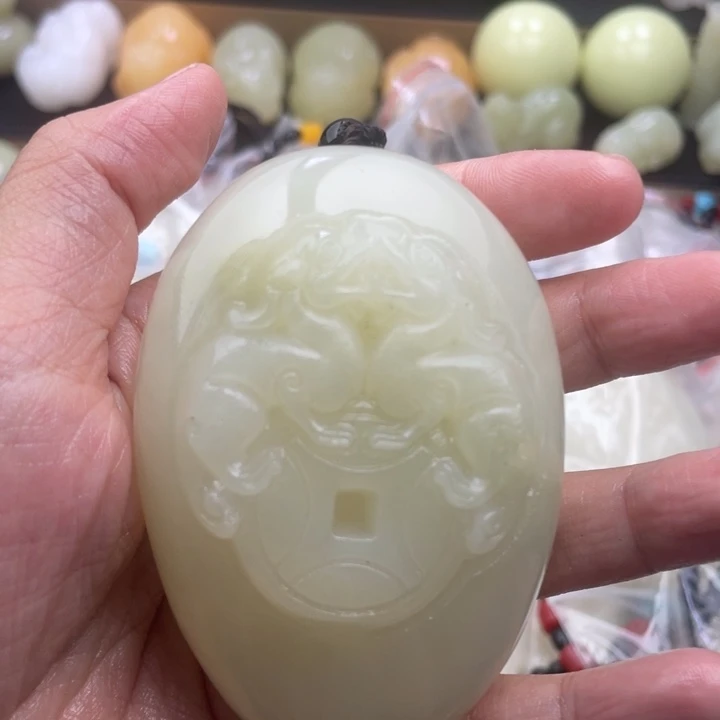 兰***王石材天然古青石手把件