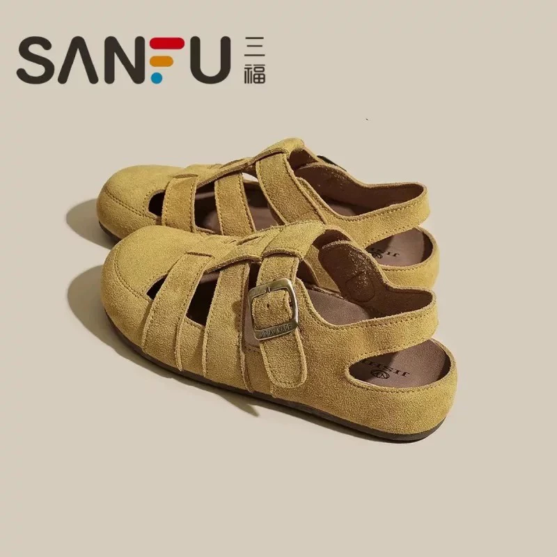 三福真皮软底勃肯鞋女款包头复古猪笼鞋2025夏季外穿镂空罗马凉鞋