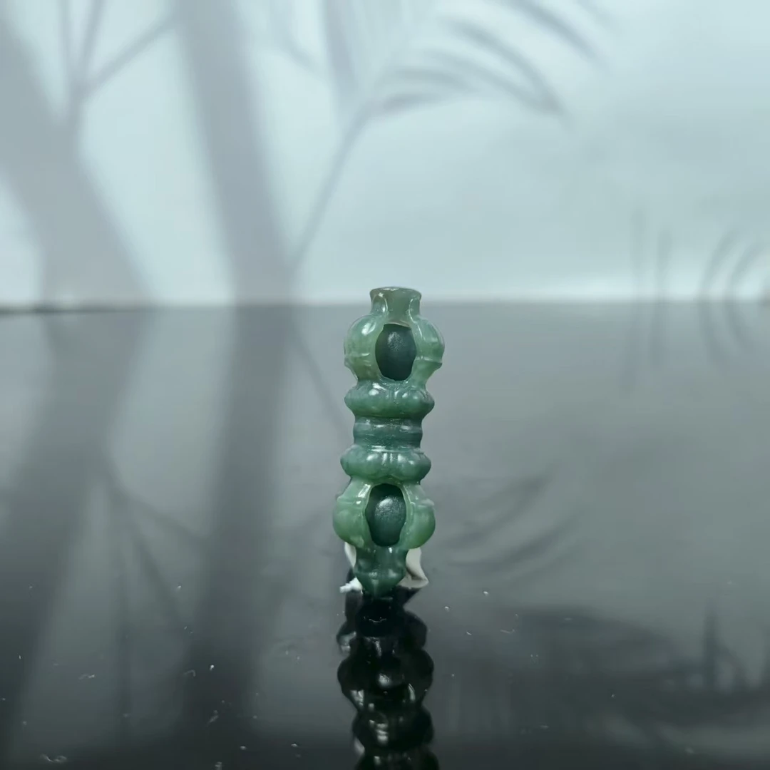 Q和田玉降魔杵吊坠0885