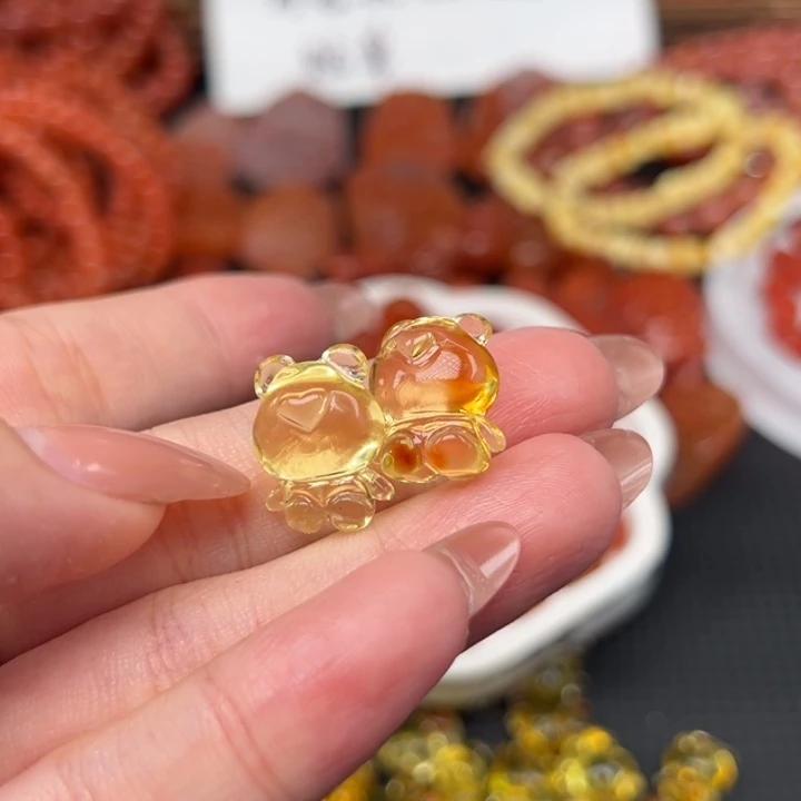 琥珀未镶嵌吊坠(不含链)多样性