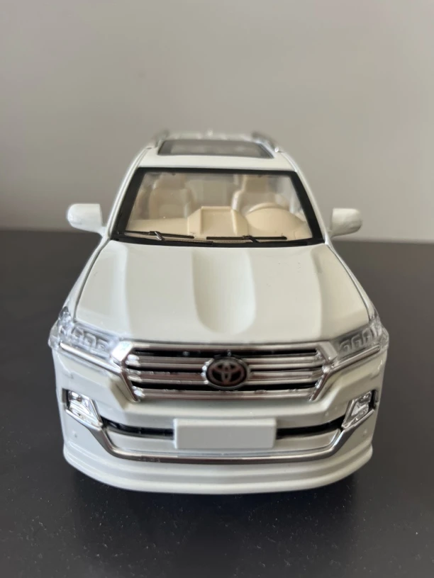 1:24合金车模型六开门四灯光豪车轿车仿真收藏摆件