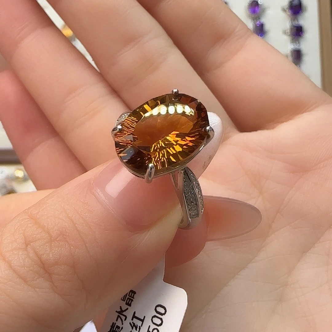 小***我水晶未镶嵌珠宝半成品G 金红料巴西黄6.5克拉