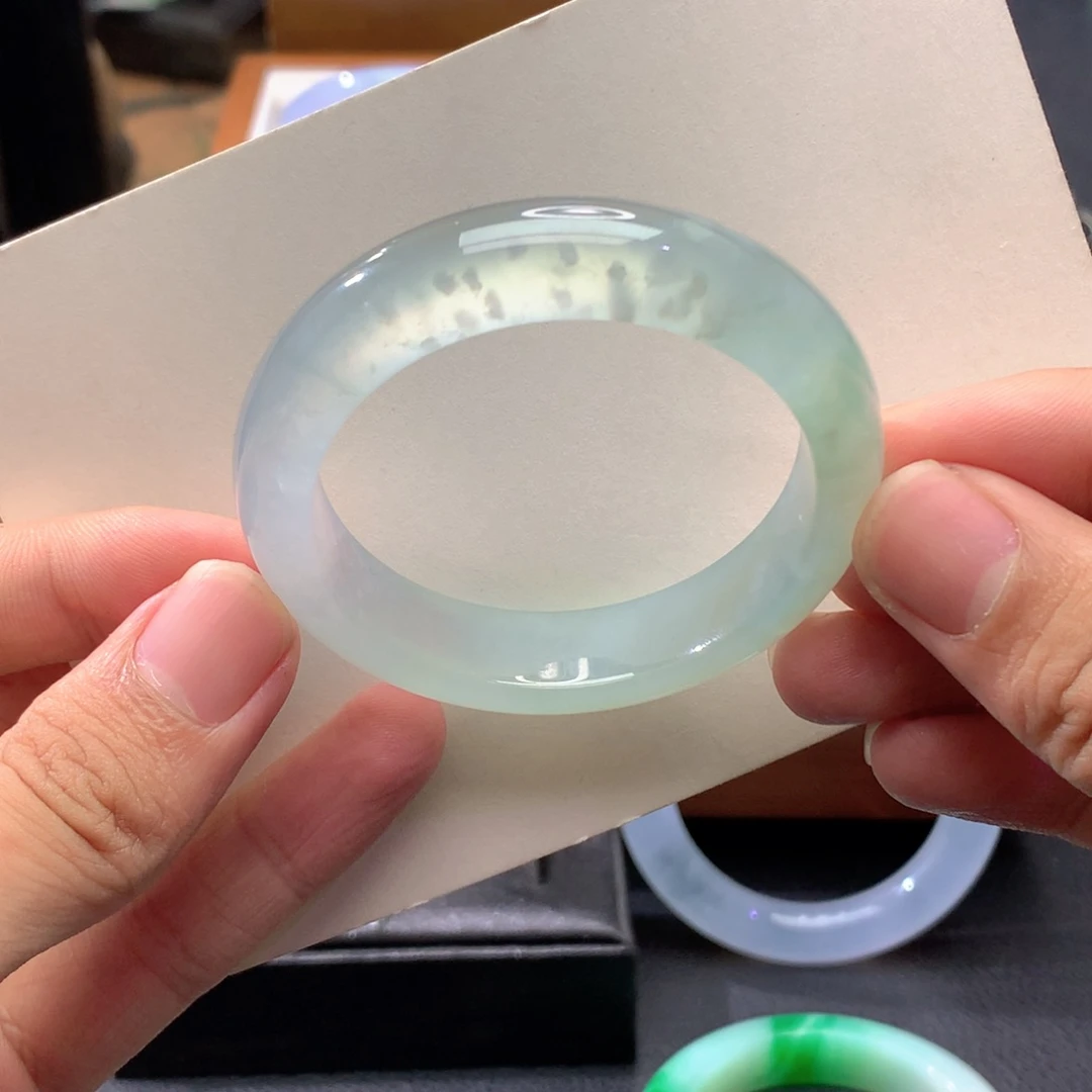 翡翠未镶嵌手镯雪花棉小刚子