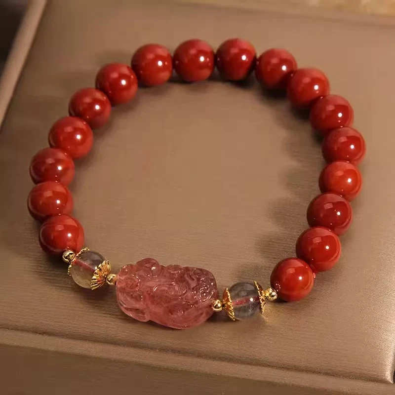 满肉南红配草莓晶貔貅气质原创手串（多样性发一件）B-2