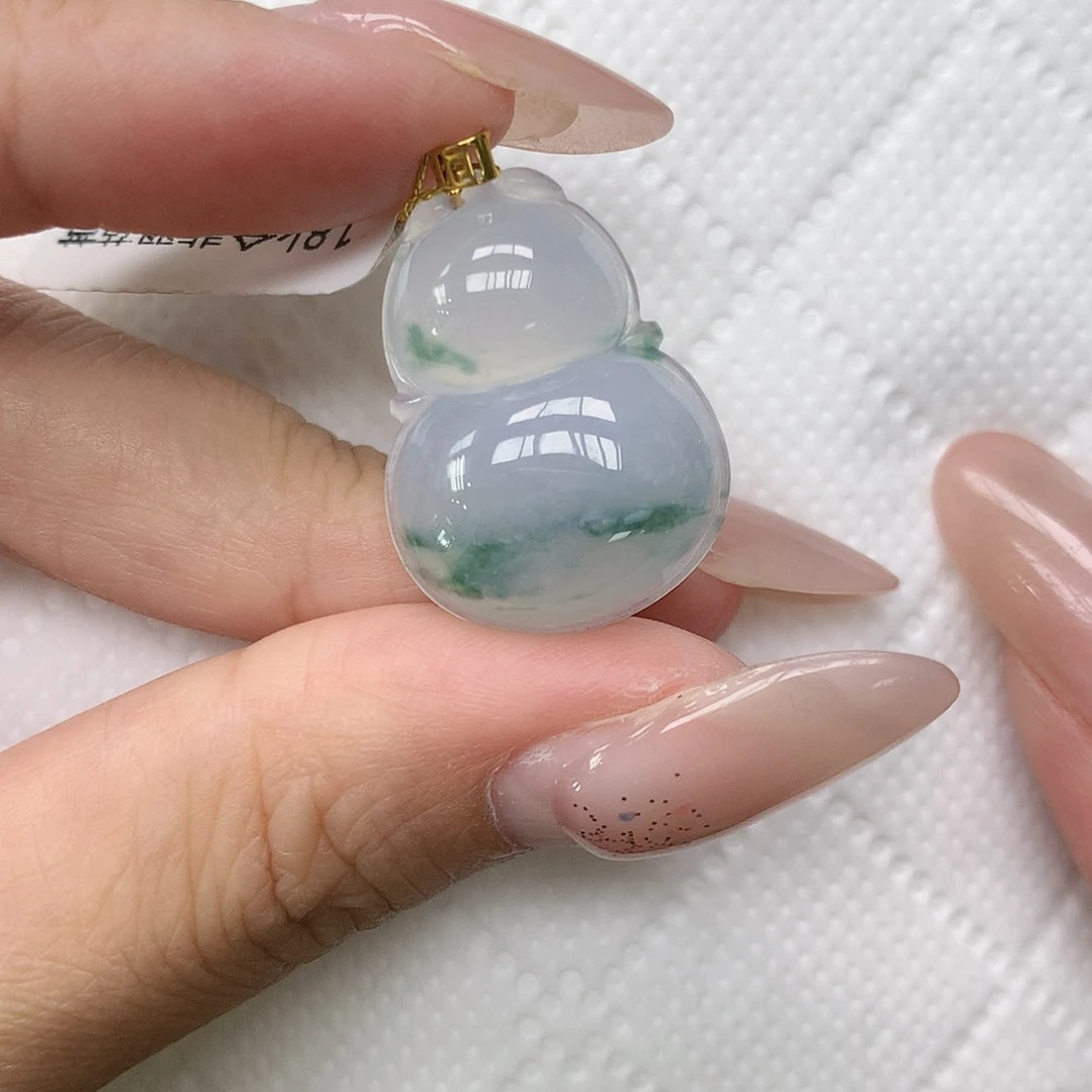 颈饰18K金镶嵌翡翠