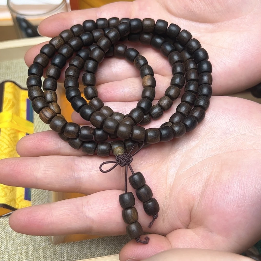 大叶紫檀（黑酸枝木类）
