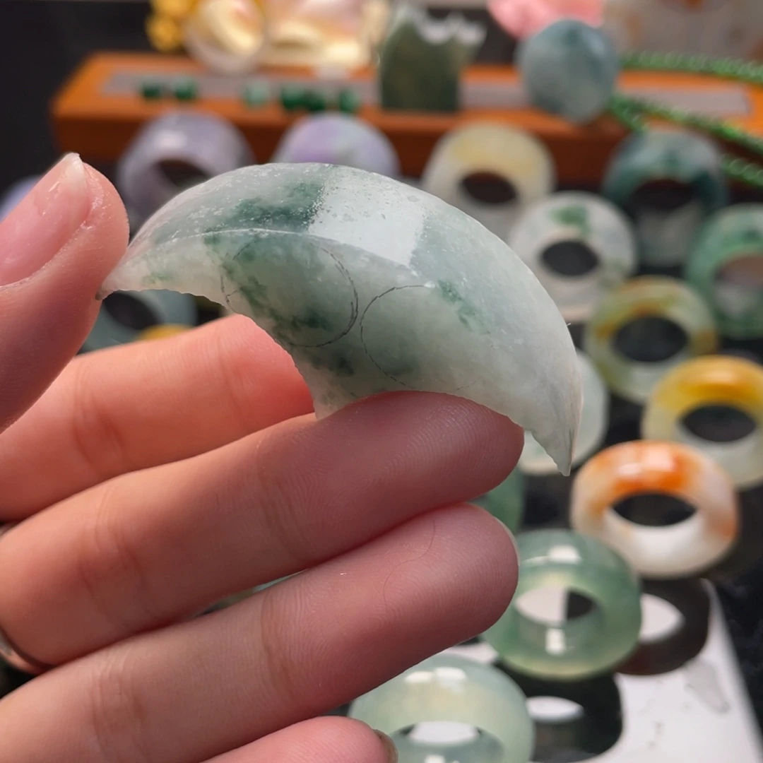 未镶嵌定制翡翠整块