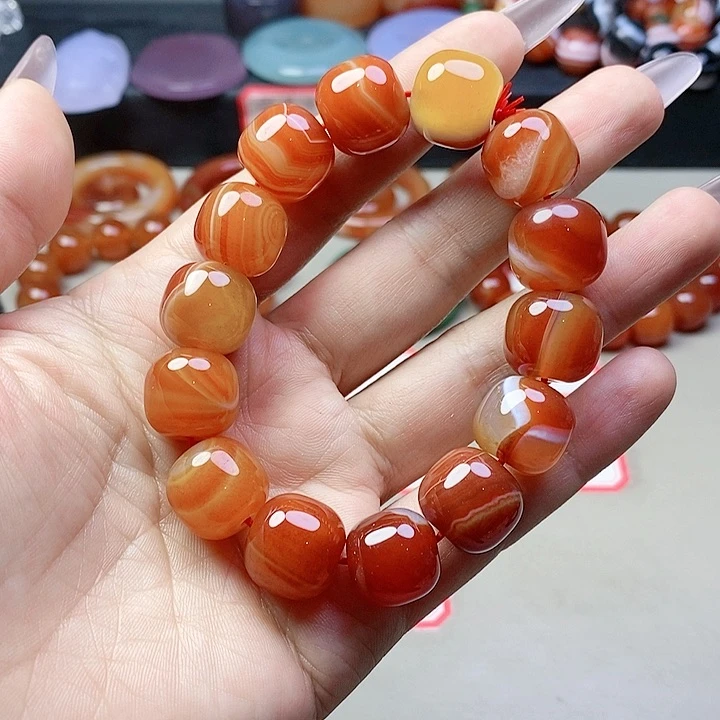 玛瑙/玉髓吊坠(不含链)未镶嵌?**?