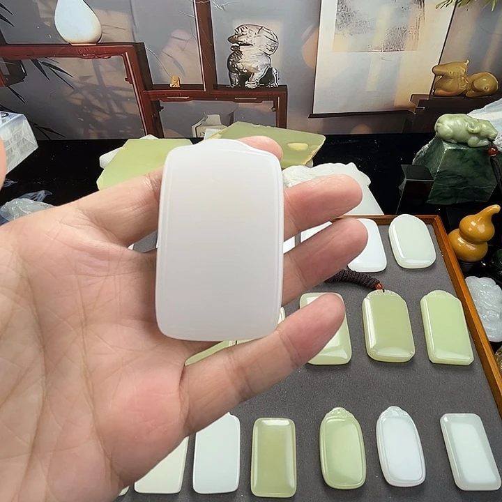 任***遥玉白四六出人头地牌