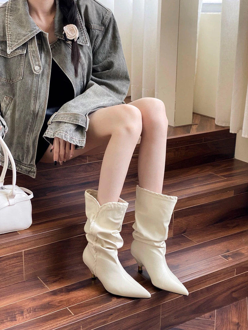 3678-2尖头女靴粗跟中筒时尚白色单靴高跟时装靴英伦马丁靴