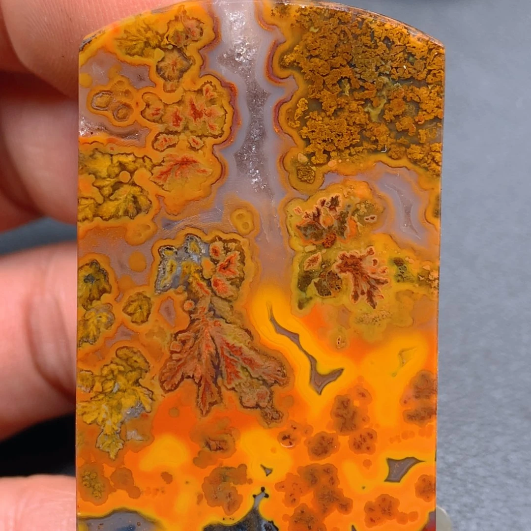 未镶嵌颈饰玛瑙/玉髓?****