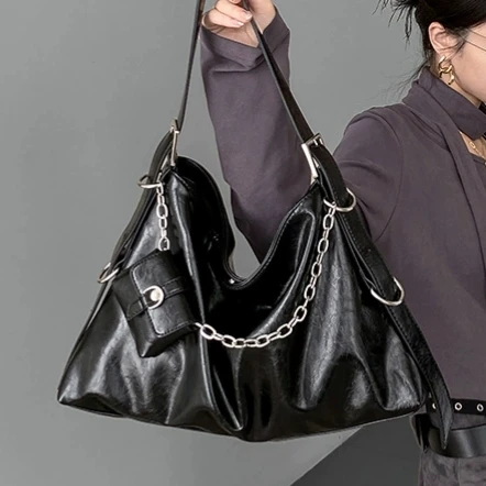 真皮通勤包女2025爆款轻奢显贵