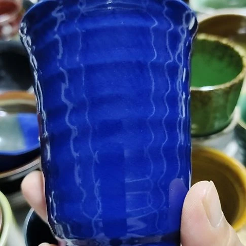 瓷片瓷片，各种摆件，均有瑕疵。沙锅！