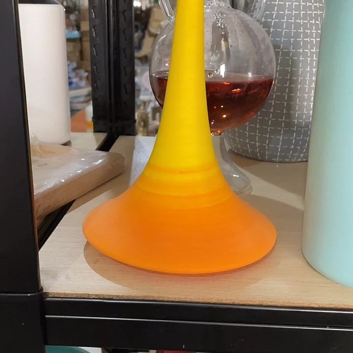 侯陶瓷花瓶部分（微瑕）