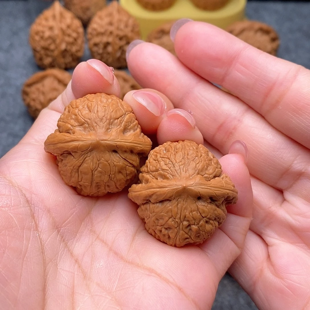 文玩核桃把件精品小手捻乾隆磨33