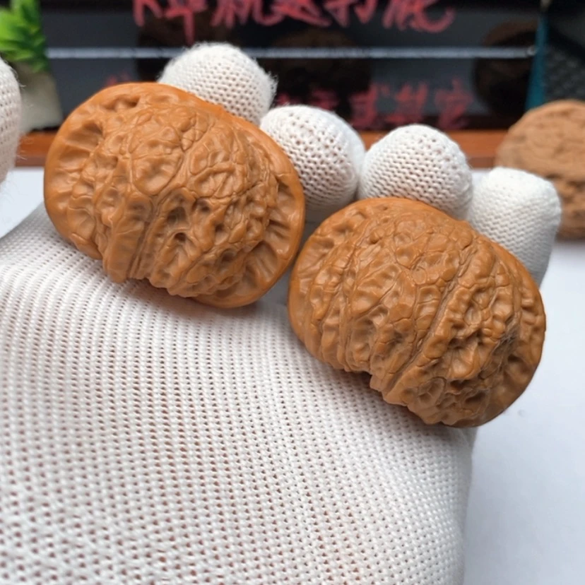 【闪购商品】文玩核桃把件28血麒麟