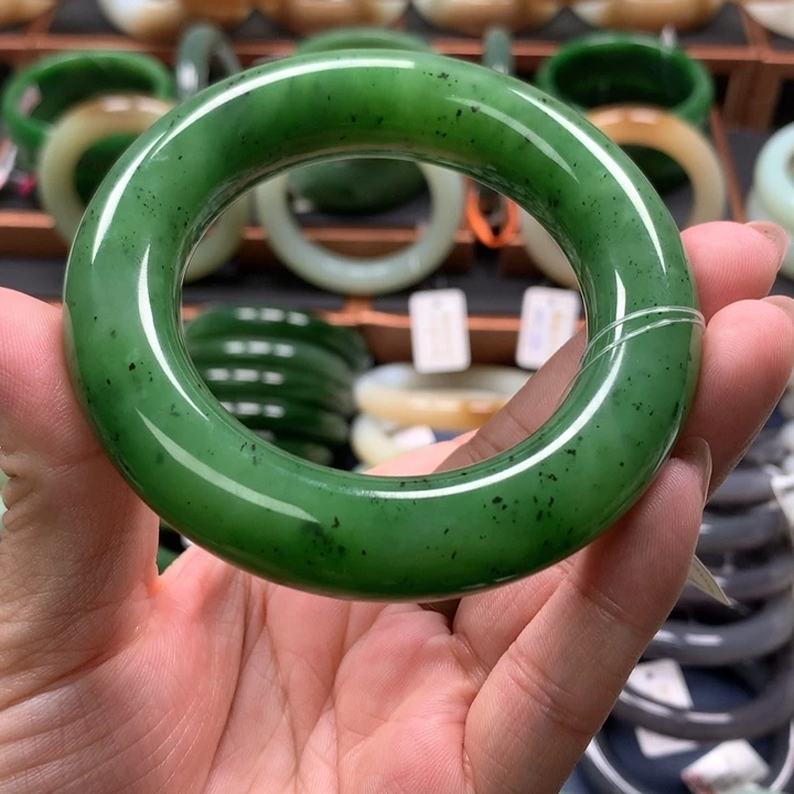 【闪购商品】未镶嵌手镯和田玉（碧玉）