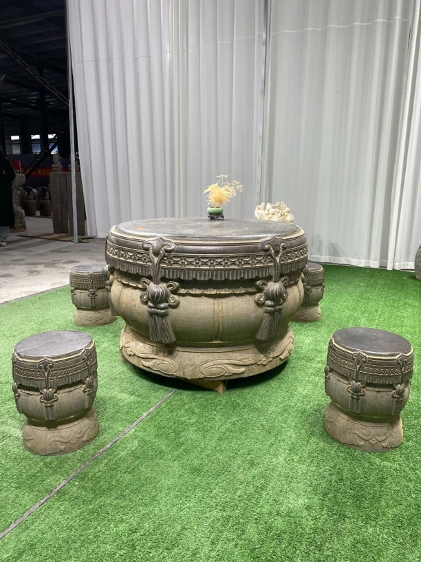 黑青石 战鼓造型石桌 直径1.2米 品相如图