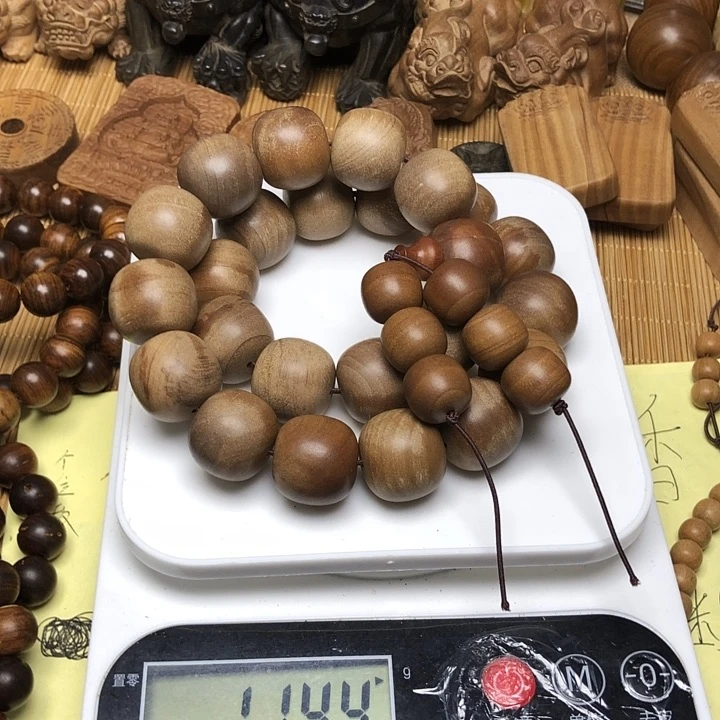 檀香木手串/手链老山檀香1.8*2.0土埋料手持