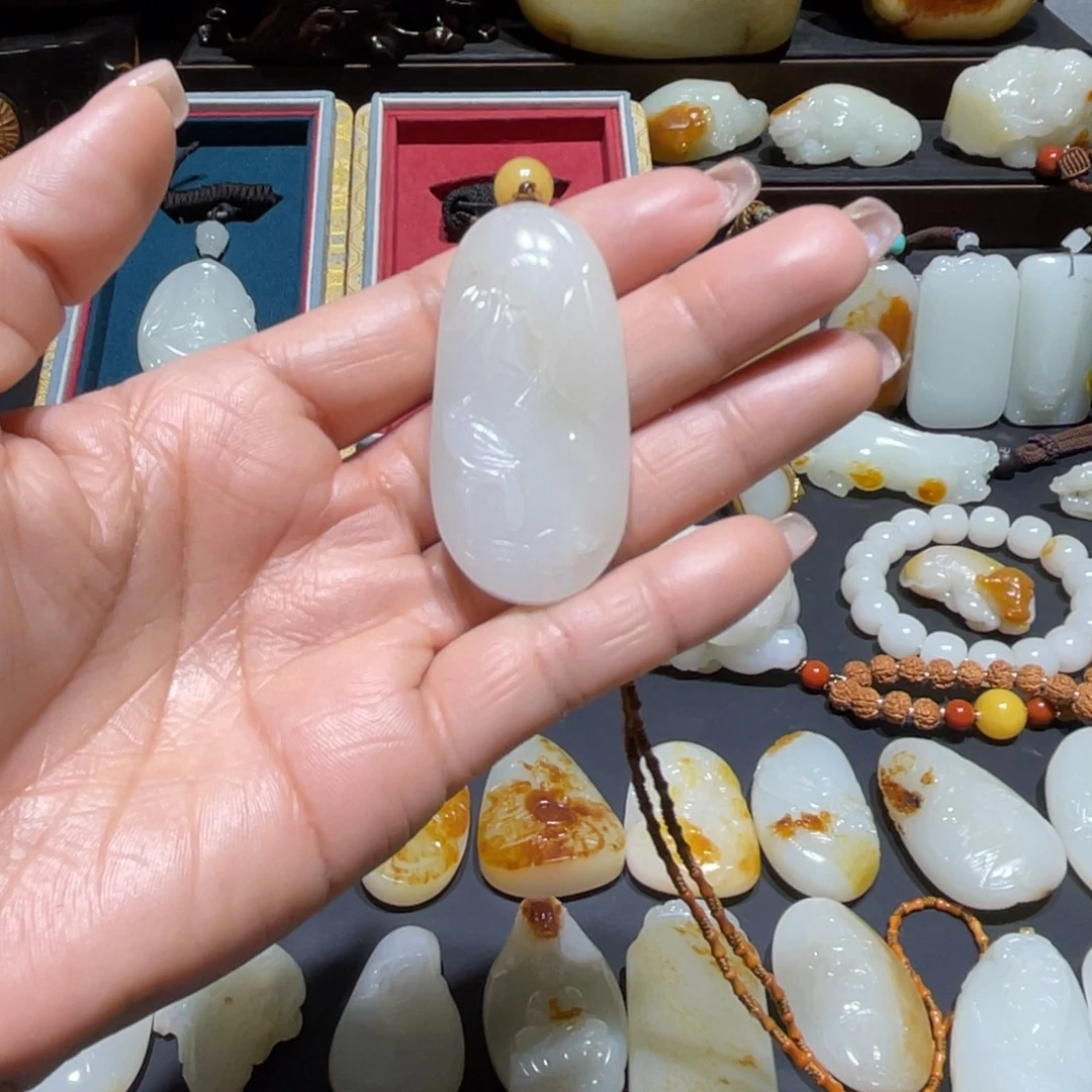 和田玉未镶嵌吊坠(不含链)