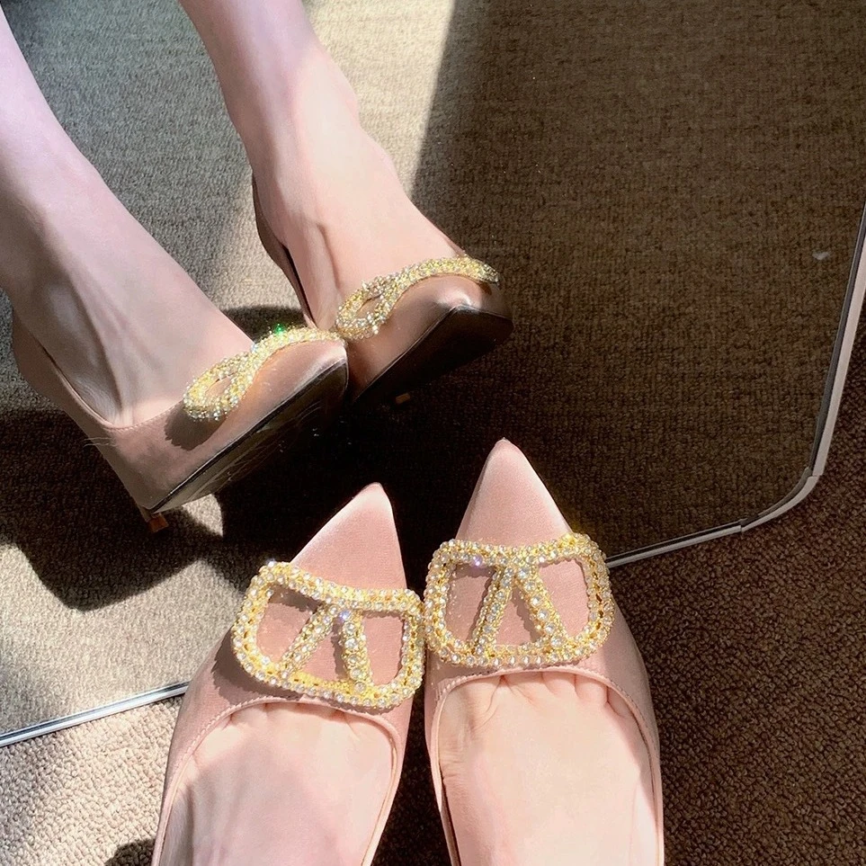 2025年新款法式香槟色高跟鞋女尖头细跟绝美不累脚水钻V气质网红