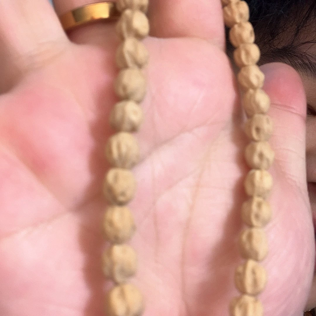 柏香籽/百香籽吊坠约***塔