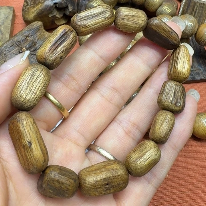 大叶紫檀（黑酸枝木类）