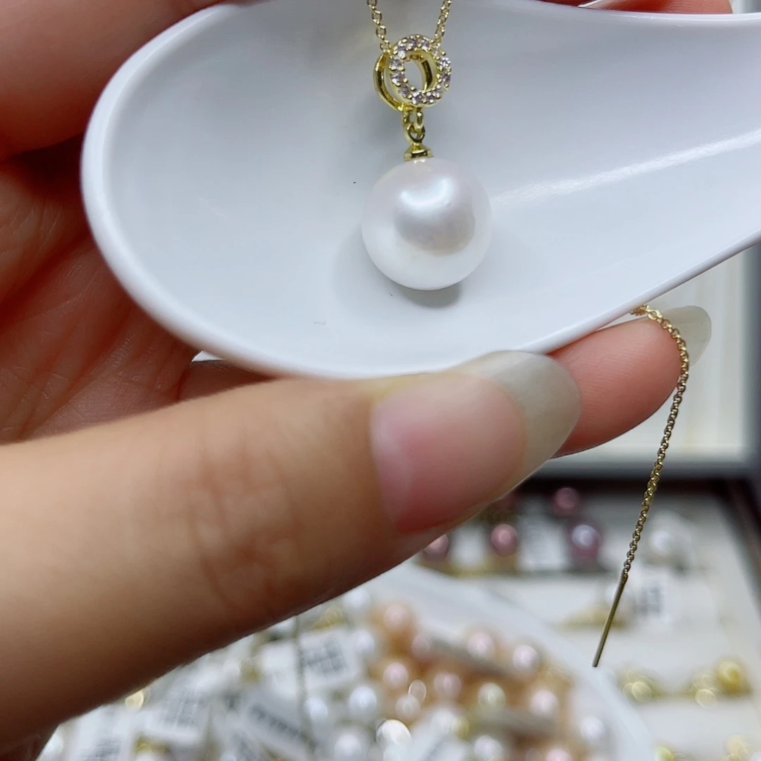 淡水珍珠合金颈饰