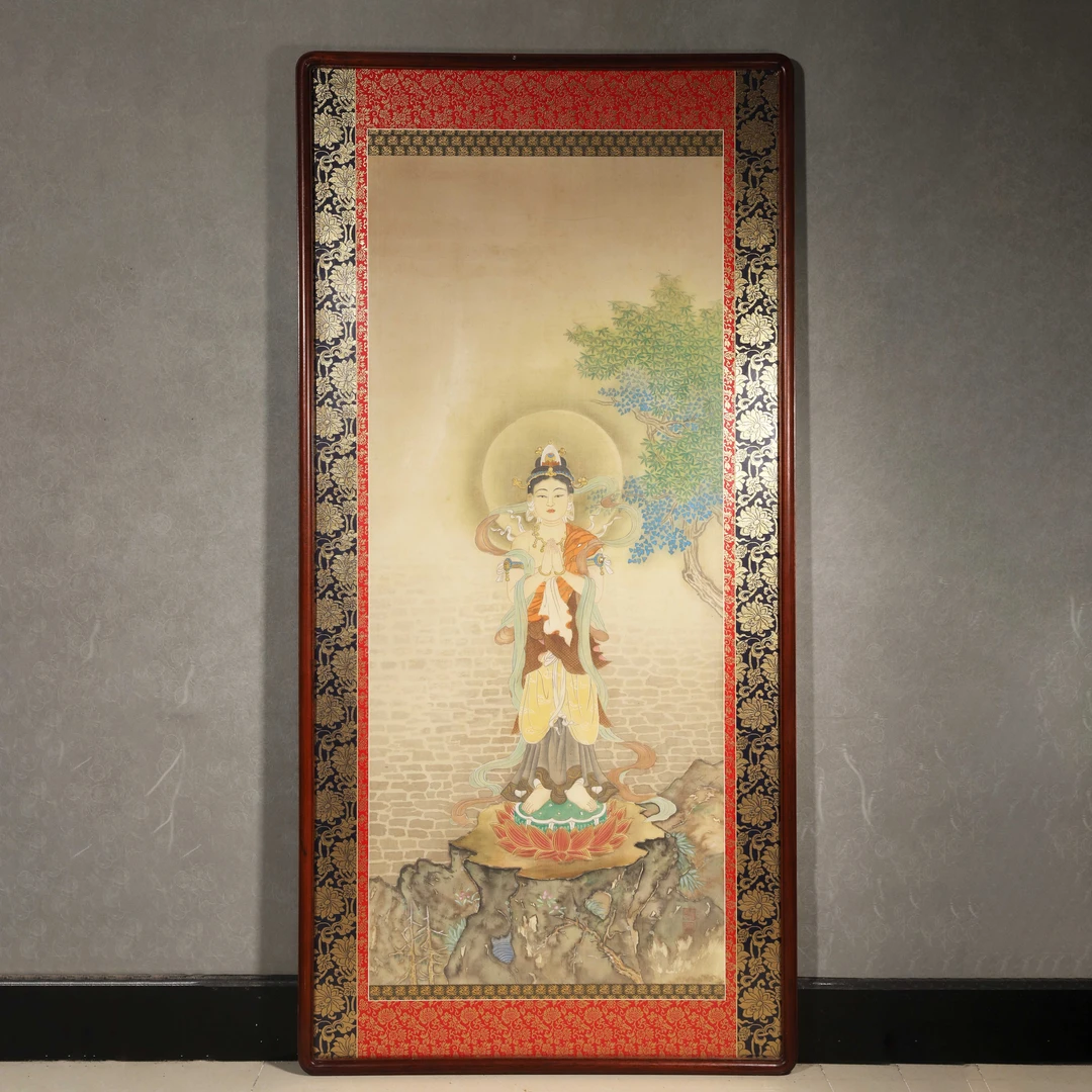 Lot32清代 彩绘观音立像唐卡