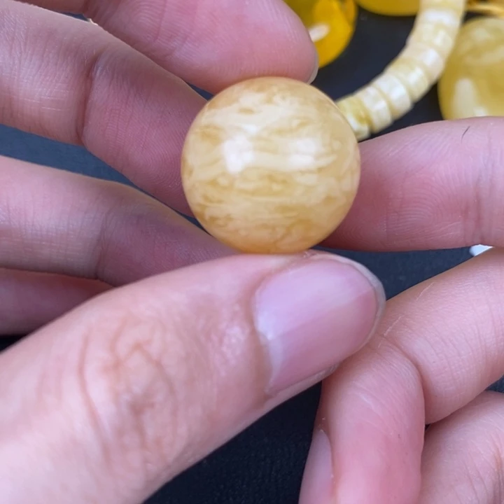 琥珀裸石未镶嵌微瑕89