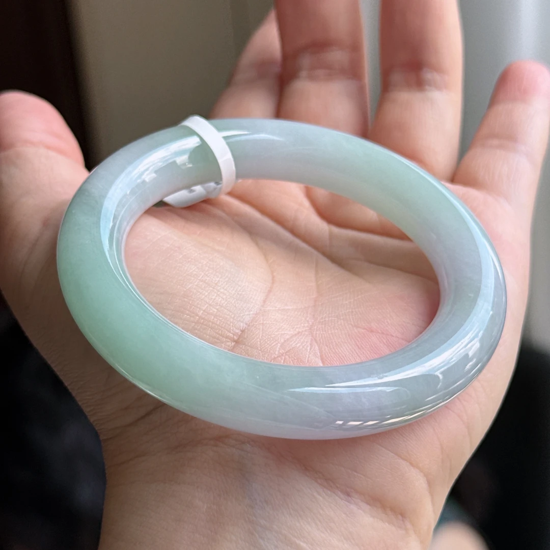 春彩胖圆条翡翠手镯55圈口2503249CC