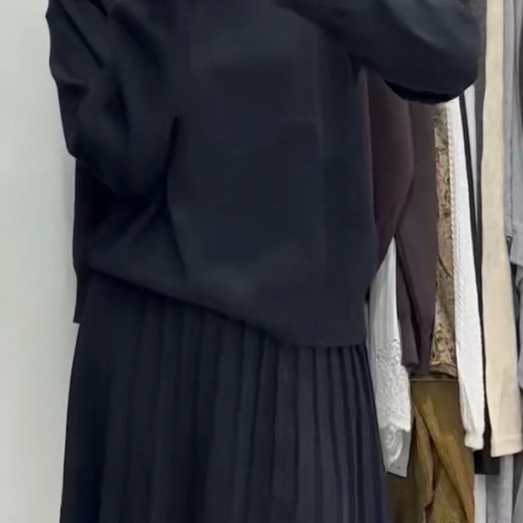秋冬新款气质显瘦百褶裙长袖针织