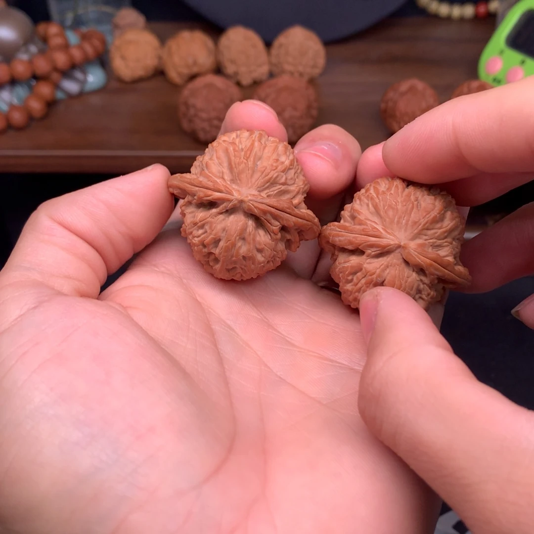 步***停手串文玩核桃白狮子（小点白）