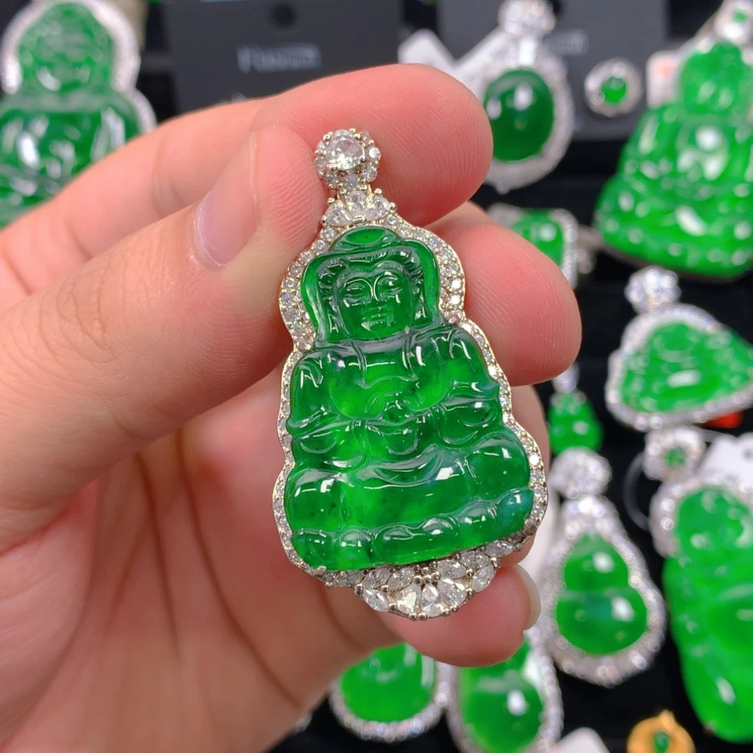 翡翠银S925镶嵌颈饰观音
