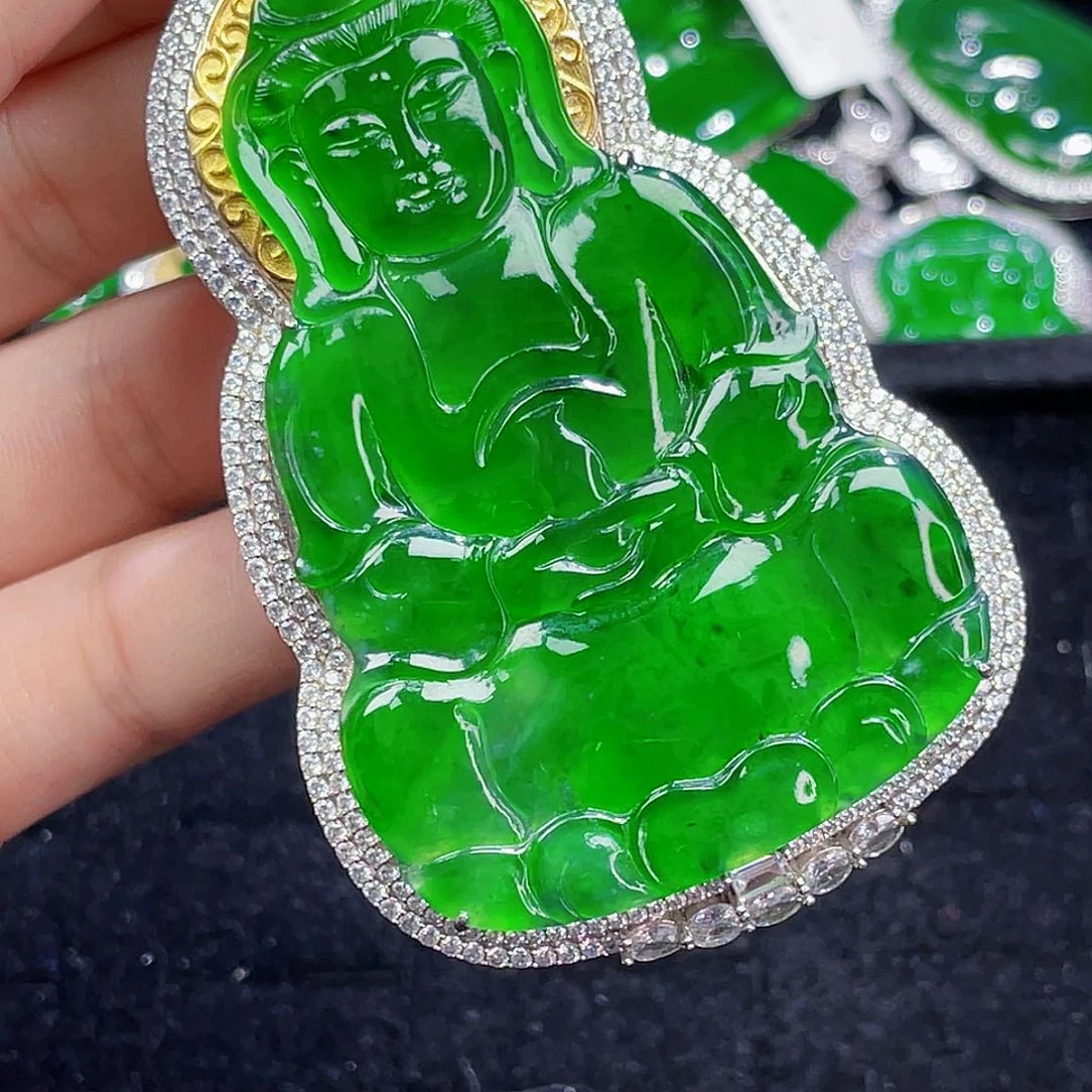 翡翠未镶嵌颈饰6，