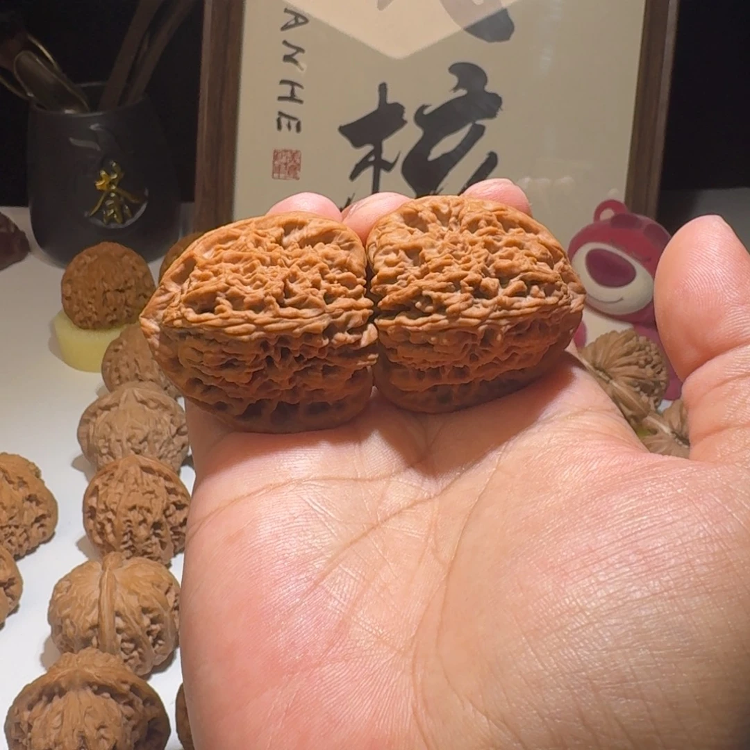 3***9文玩核桃吊坠41尺寸南疆石