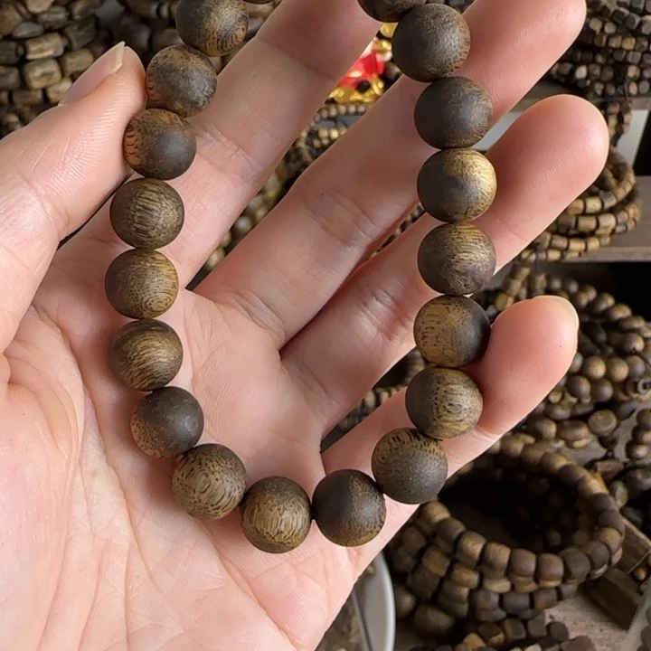 s***雯沉香碎屑沉香奇楠沉香1.0圆珠8.27克