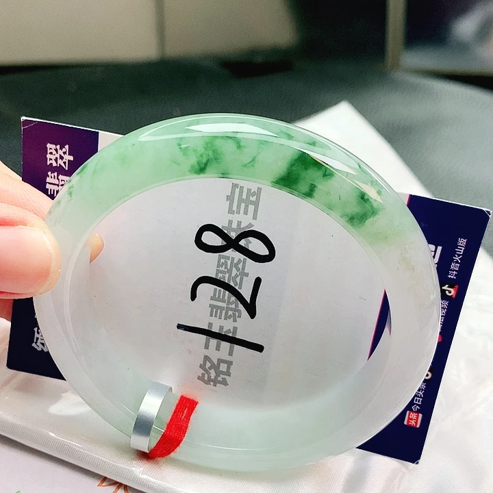 翡翠未镶嵌手镯缅甸天然a货翡翠手镯