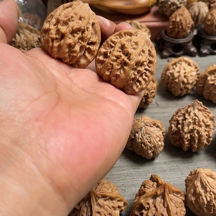 【闪购商品】文玩核桃把件?虎头40尺