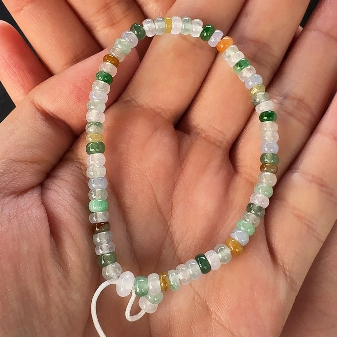 翡翠颈饰未镶嵌珠